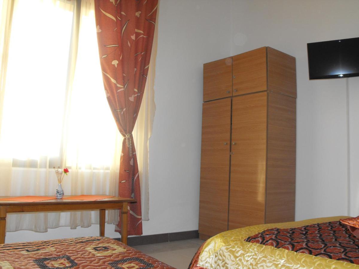 Casa Rustica Apart & Rooms Cîmpineanca Esterno foto